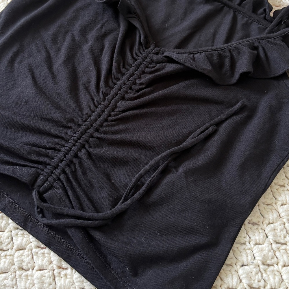 🖤Guess Black Ruched Ruffled Top - Size M 🖤 - Picture 8 of 9